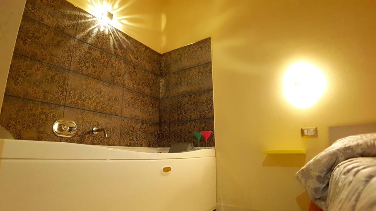 Deluxe Double Room Bath