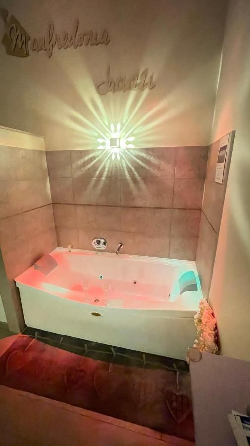 Deluxe Double Room Bath