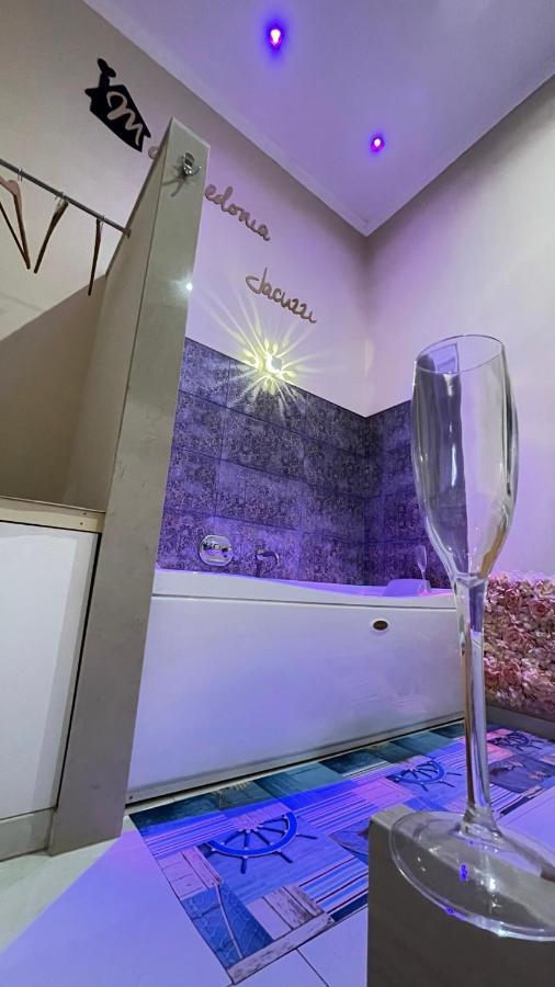 Deluxe Double Room Bath